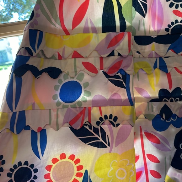 Adorable puff sleeve dress - Picture 3 of 3